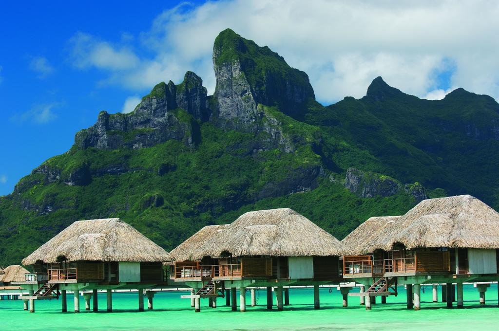 Отзывы гостей отеля Four Seasons Resort Bora Bora