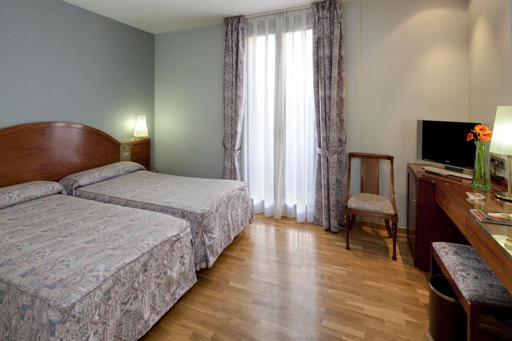 Reviews of tourists Hotel Rialto