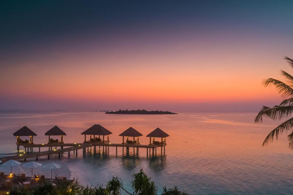 Відпочинок в готелі Kudafushi Resort & Spa Раа Атол