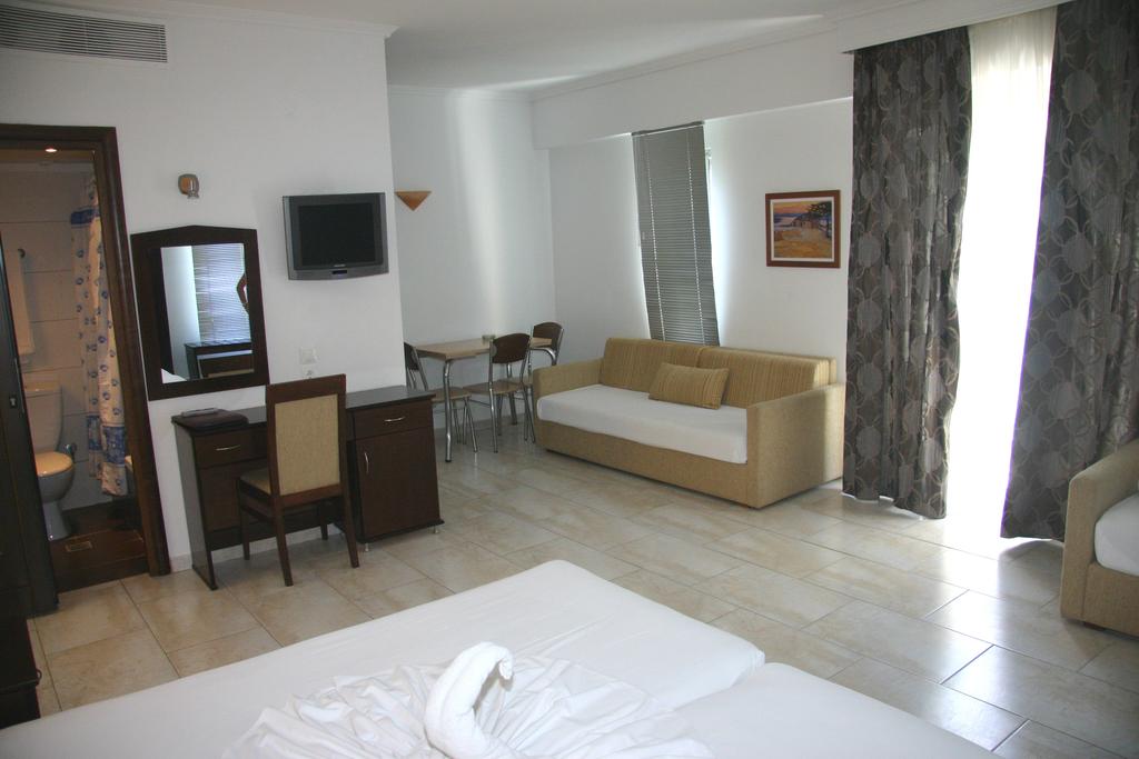 Naias Hotel, фото