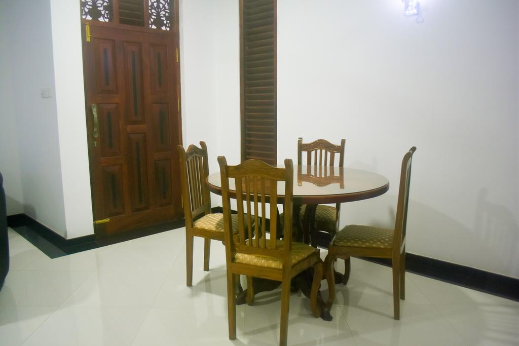 Oferty hotelowe last minute Villa De White Sambur Hikkaduwa Sri Lanka