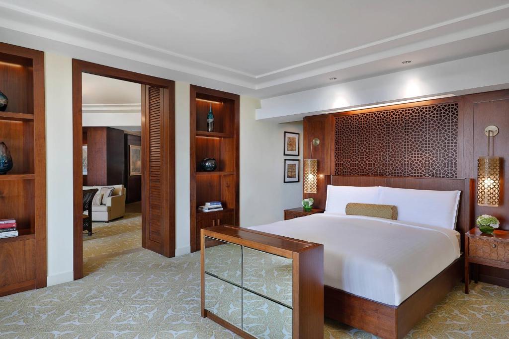 The Ritz-Carlton Dubai ОАЭ цены