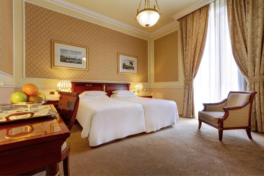 Цены в отеле Grand Hotel Et Des Palmes