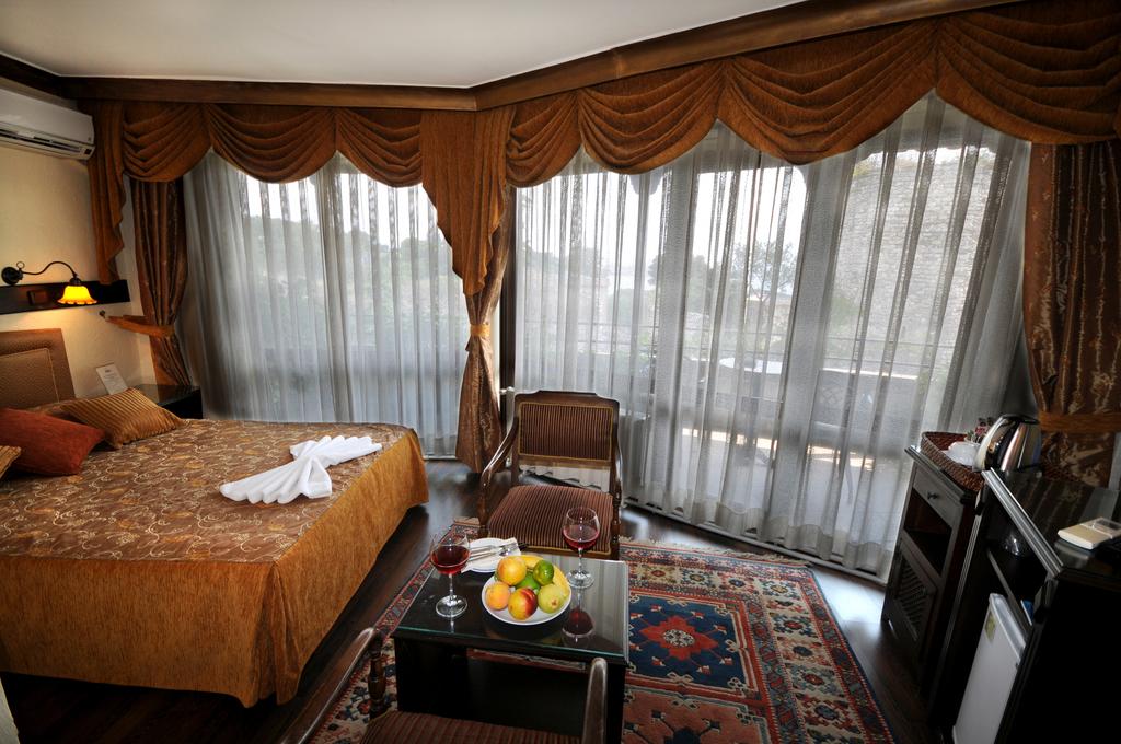 Megara Palace Hotel, Стамбул, фотографії турів