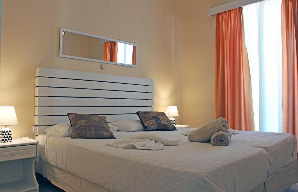 Горящие туры в отель Castello Bianco Aparthotel Ханья Греция