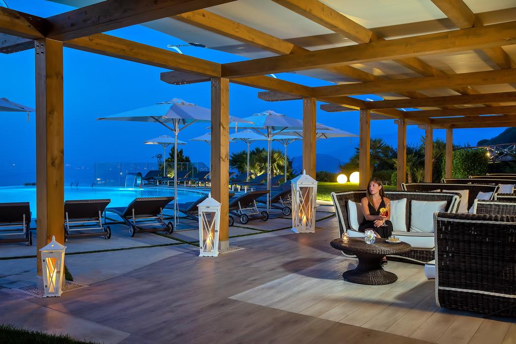 Неаполитанский залив Due Golfi Grand Hotel (Massa Lubrense/Sorrento) цены