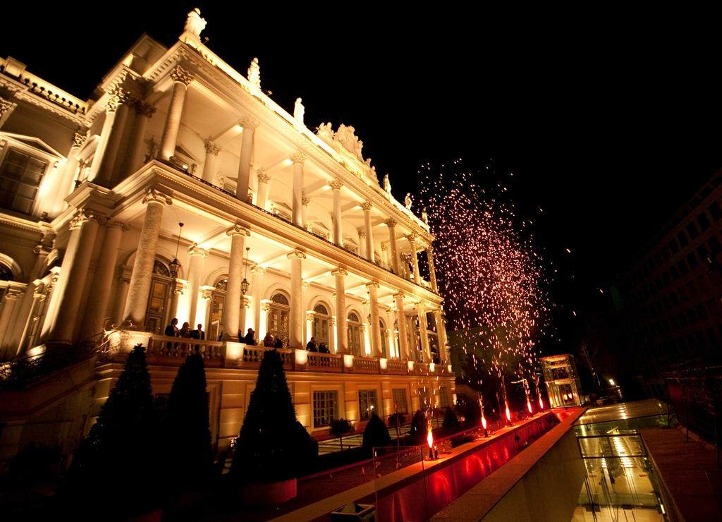 Горящие туры в отель Palais Coburg Residenz
