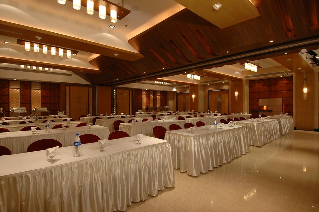 Горящие туры в отель Krishna Palace Residency Мумбаи