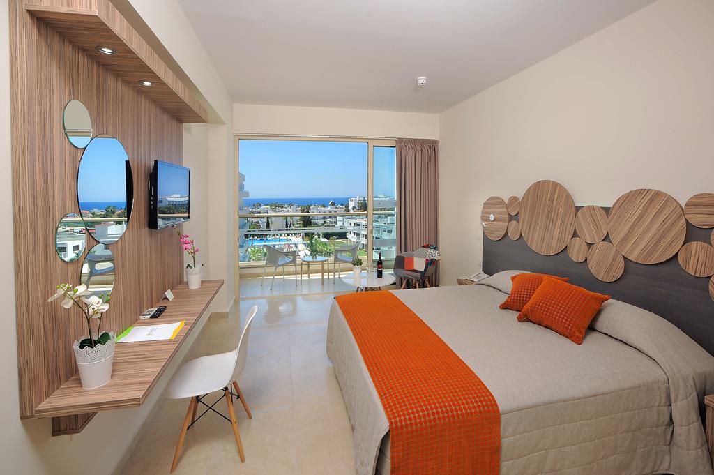 Nelia Gardens Hotel, Cypr, Ajia Napa, wakacje, zdjęcia i recenzje