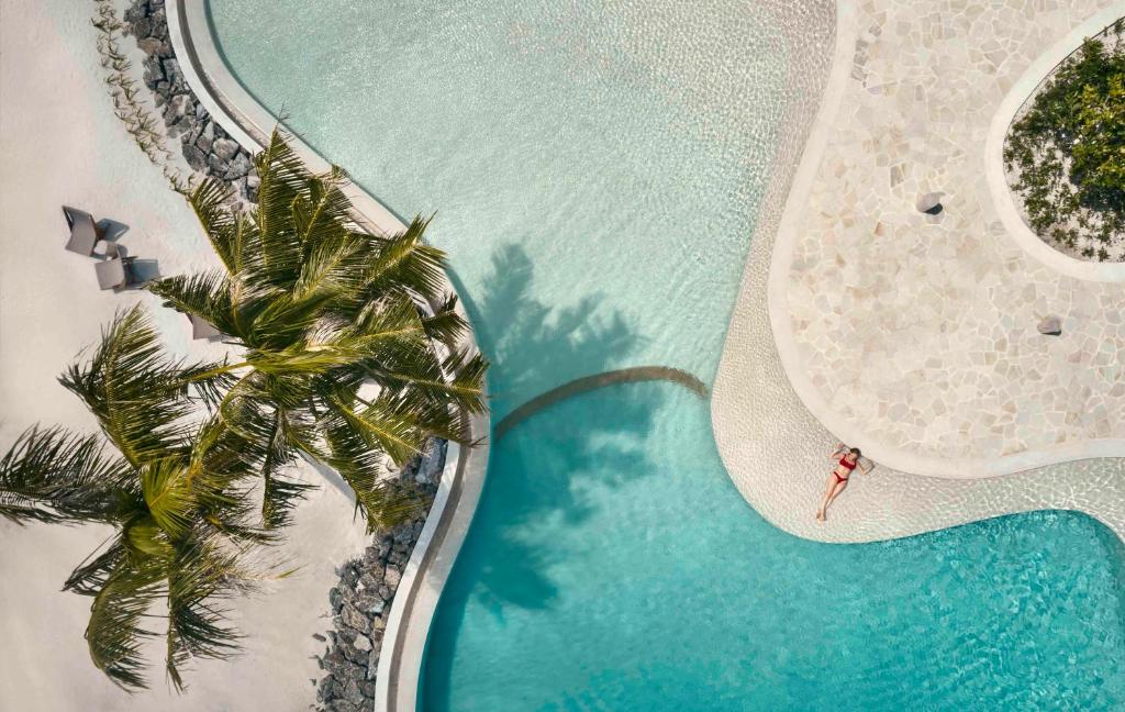 Горящие туры в отель Patina Maldives Северный Мале Атолл Мальдивы