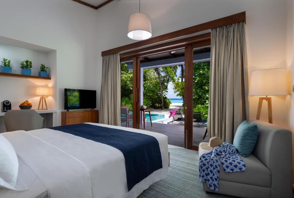 Відпочинок в готелі Ifuru Island Maldives Раа Атол Мальдіви