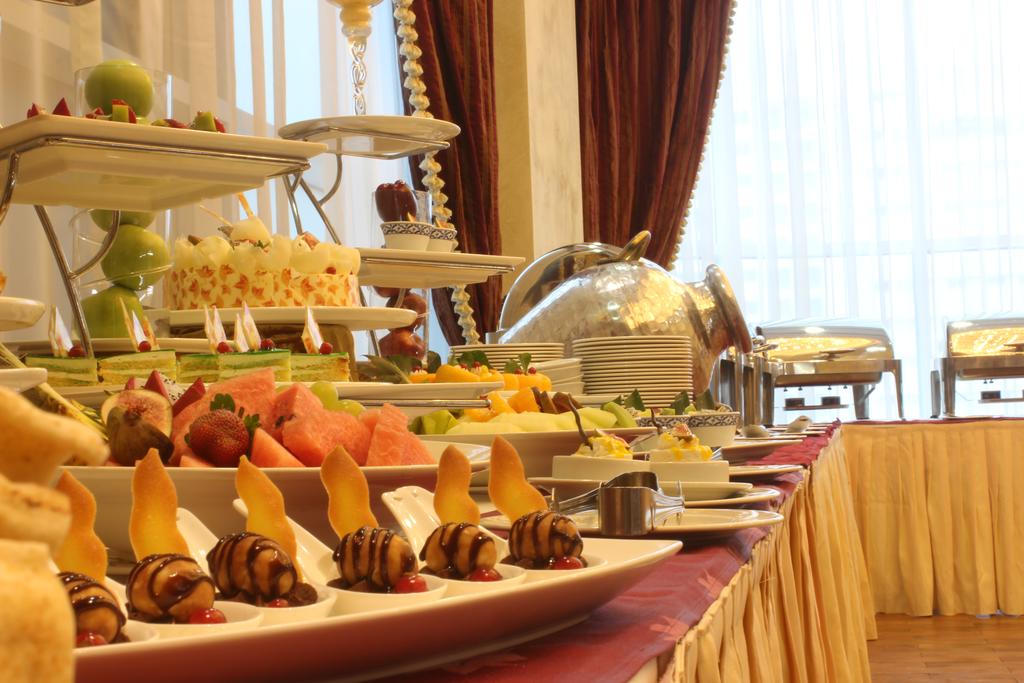 Фото готелю Grand Excelsior Hotel Sharjah
