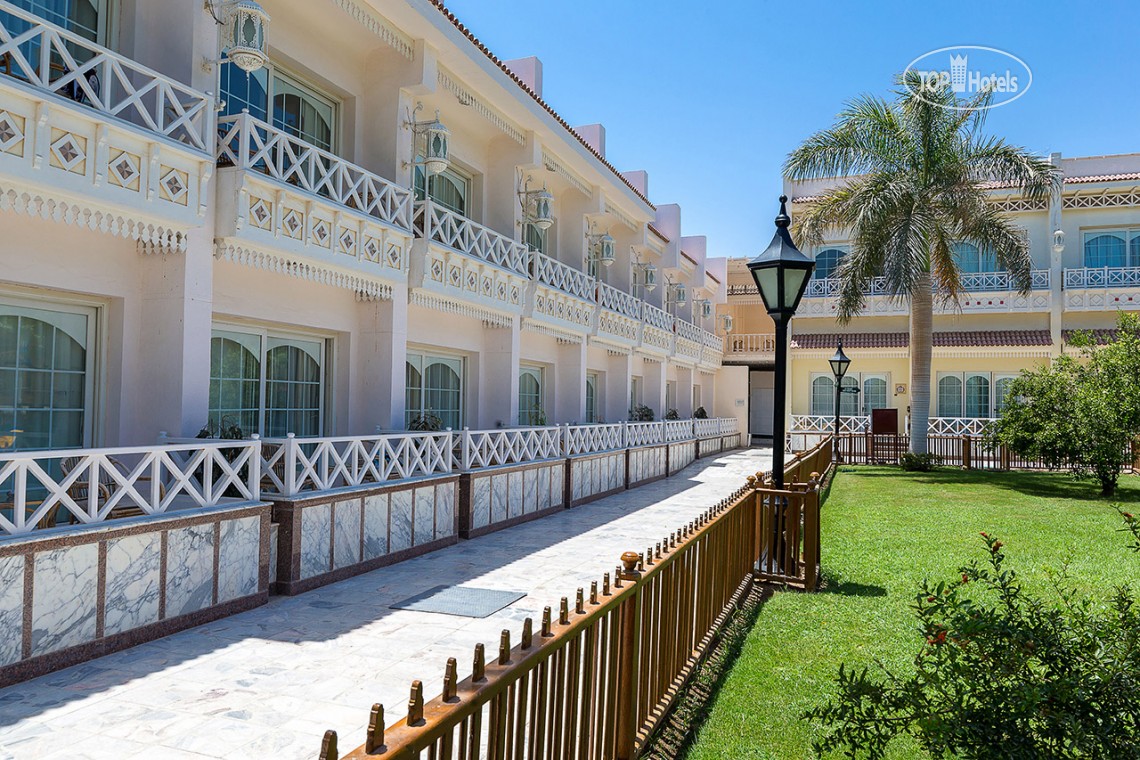 The Grand Hotel Hurghada фото туристів