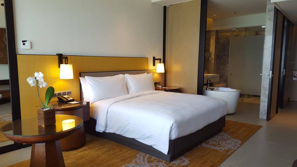 Tours to the hotel Weligama Bay Marriott Resort & Spa Weligama Sri Lanka
