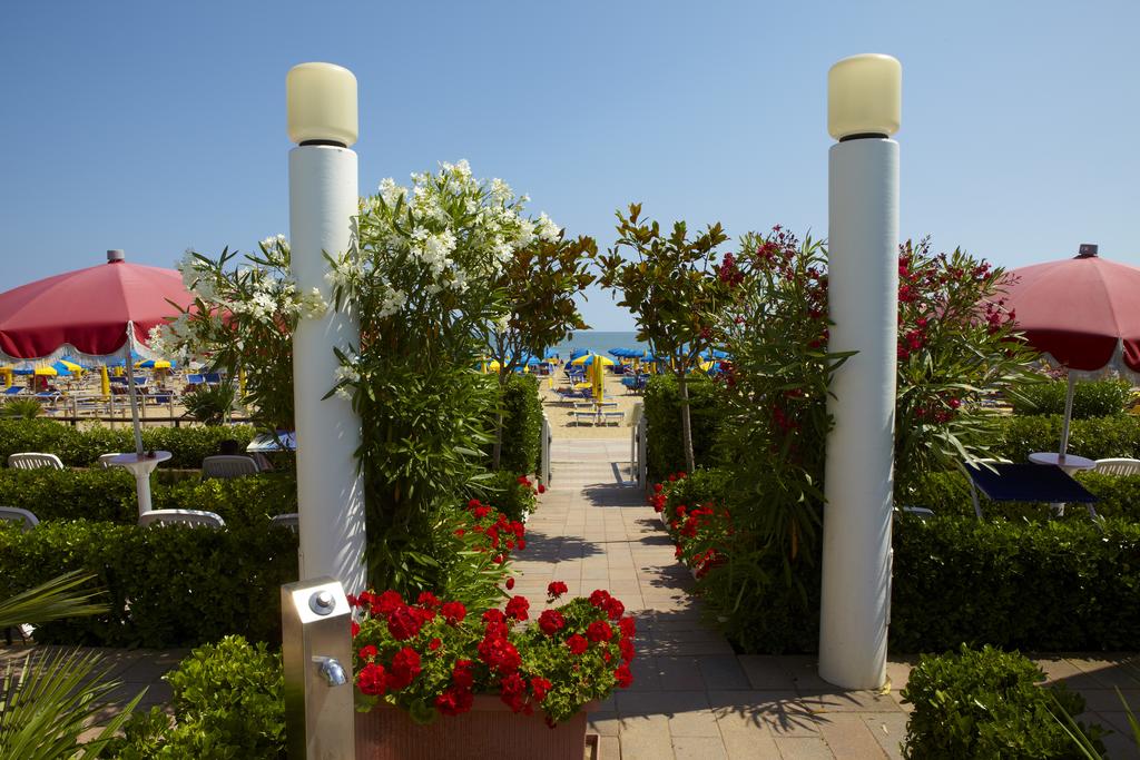 Ruhl Beach Hotel & Suites Италия цены