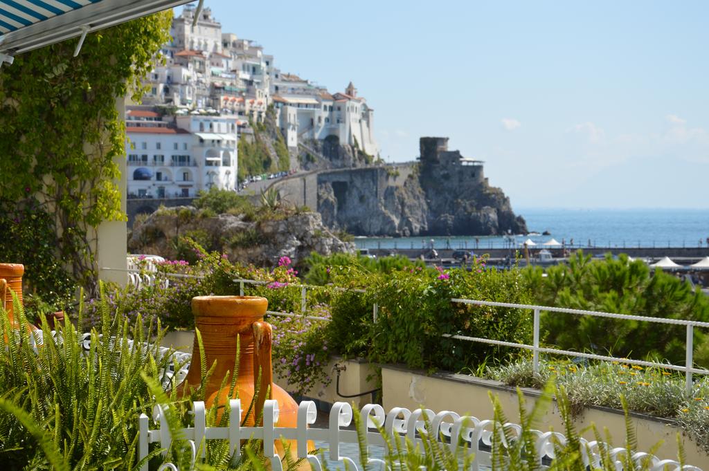 Отдых в отеле La Bussola (Amalfi) Амальфи Италия