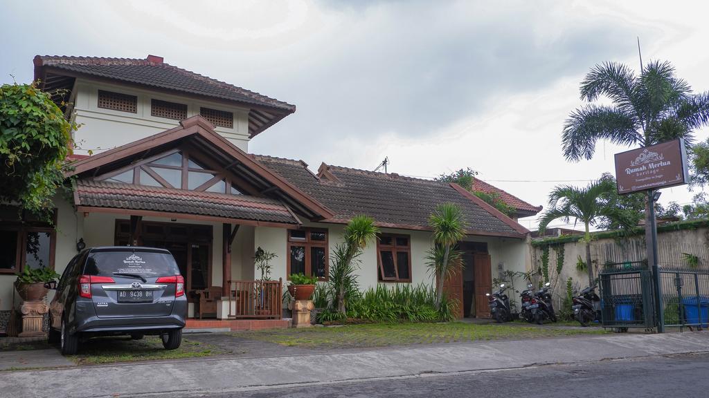 Відпочинок в готелі Rumah Mertua