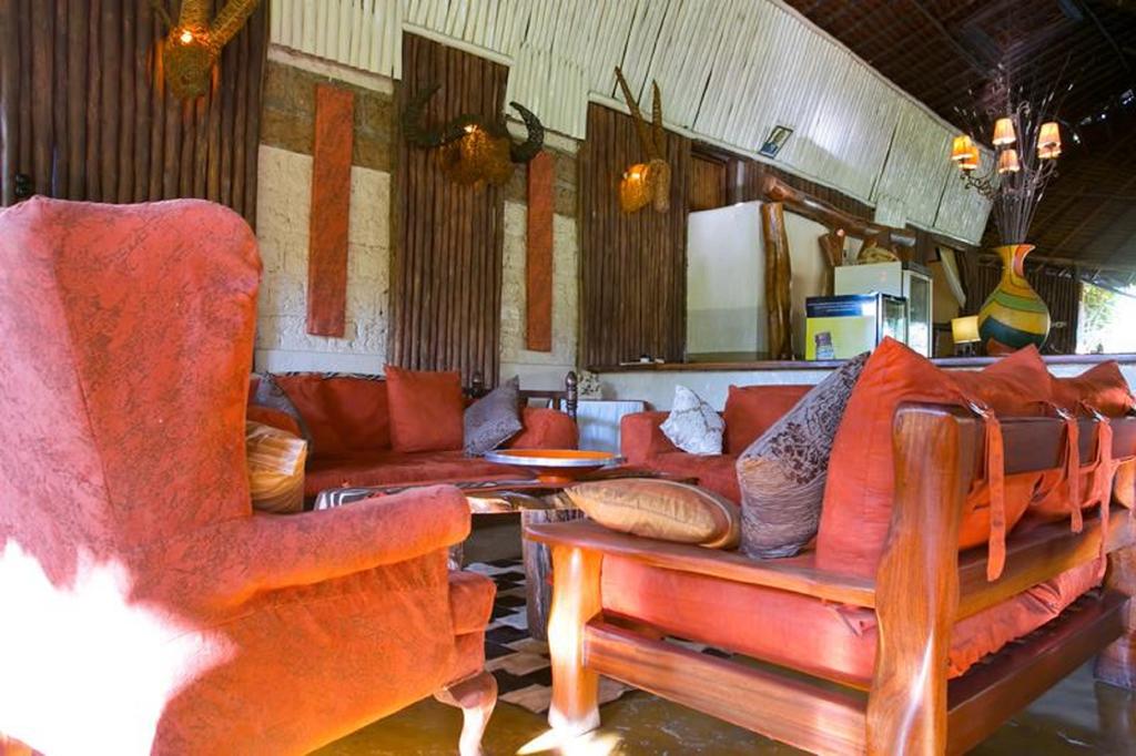 Відпочинок в готелі Lake Naivasha Sopa Lodge Hotel оз. Найваша
