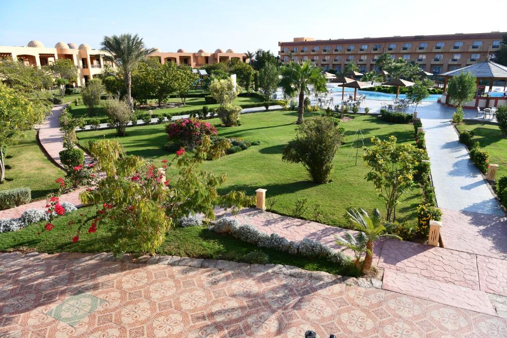 Отель, Марса Алам, Египет, Wadi Lahmy Azur Resort