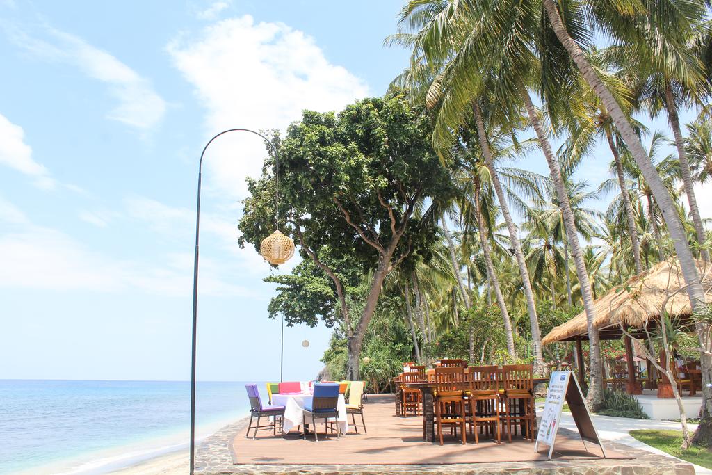 Holiday Resort Lombok price
