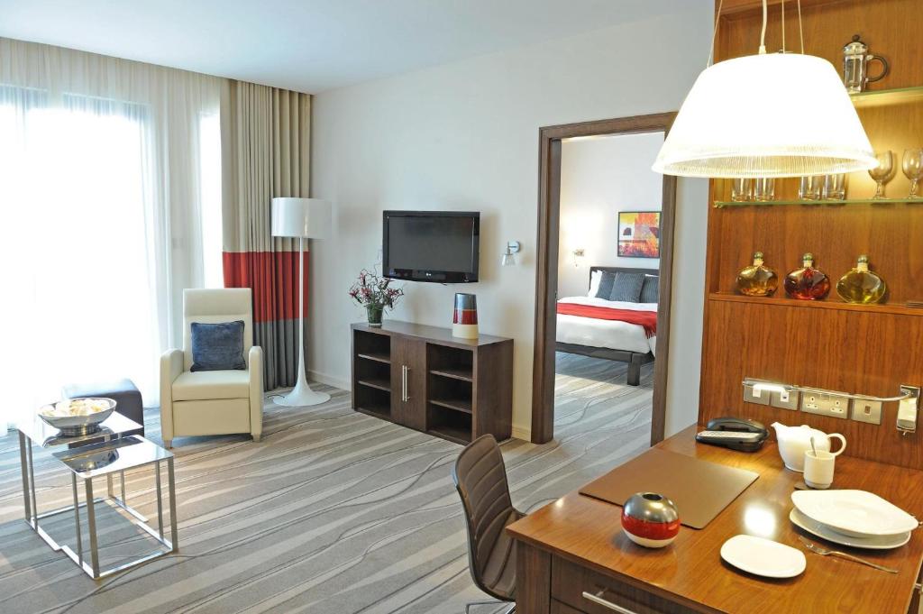Цены в отеле Staybridge Suites Abu Dhabi Yas Island