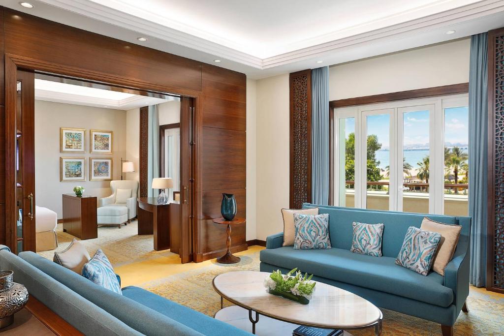 Відгуки гостей готелю The Ritz-Carlton Dubai