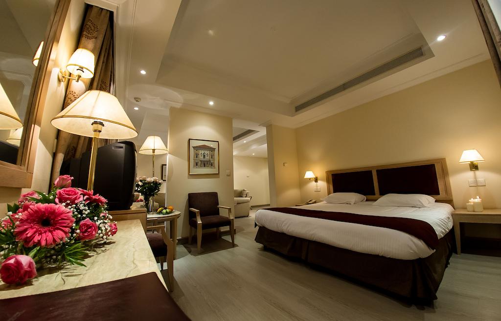 Hotel rest Curium Palace Hotel Limassol Cyprus