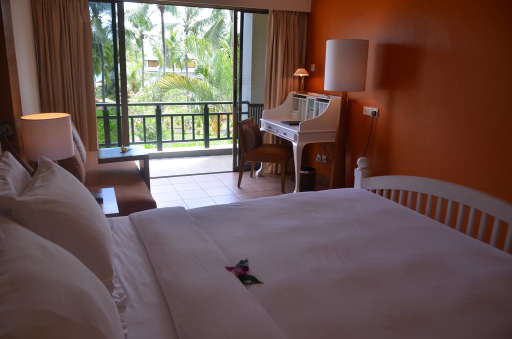 Отдых в отеле Angsana Resort & Spa