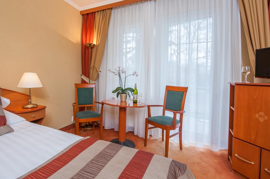 Hotel Spa Heviz цена