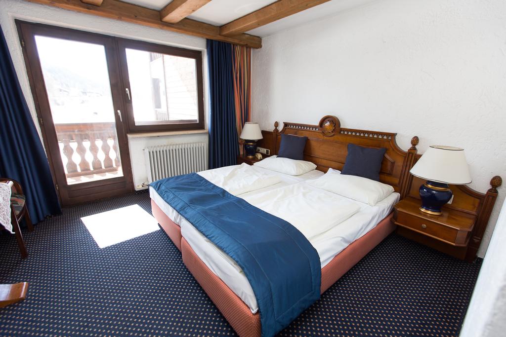 Hocheder Hotel, Tyrol prices
