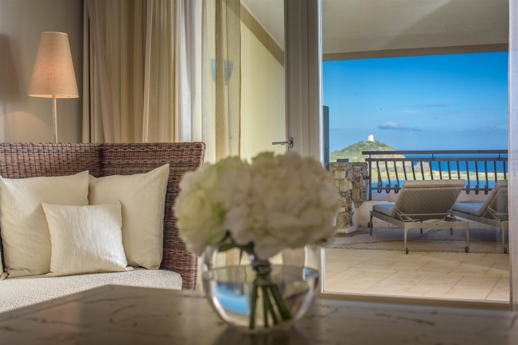 Hotel reviews Chia Laguna Resort