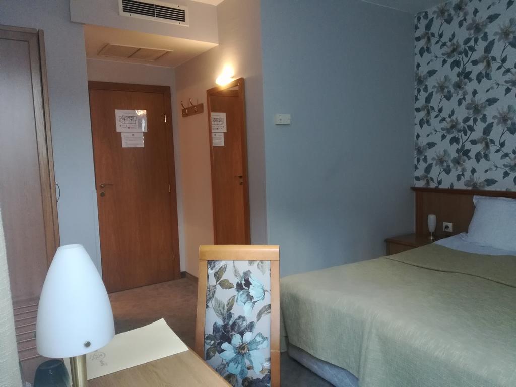 Готель, Болгарія, Софія, Hotel Kapri (Aldural Eood)