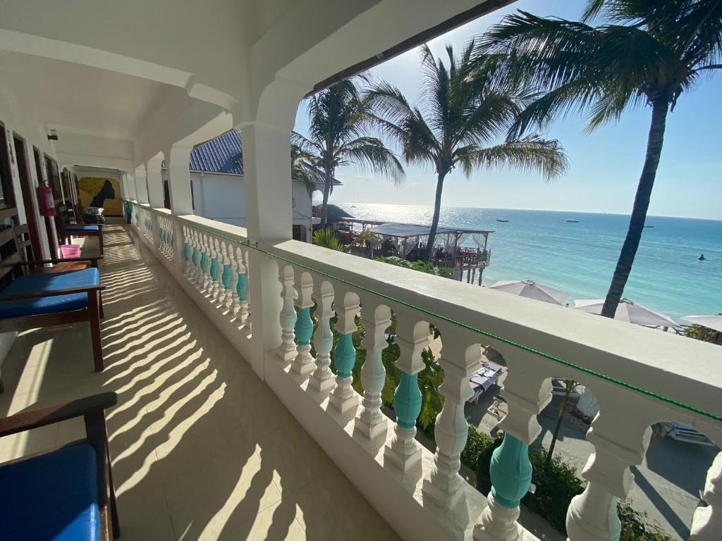Zenobia Beach Resort (ex. Paradise Beach Bungalows, Adult Only 18+), Нунгви цены