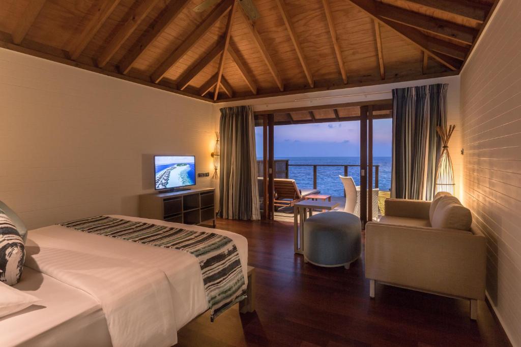 Відпочинок в готелі Vilamendhoo Island Resort