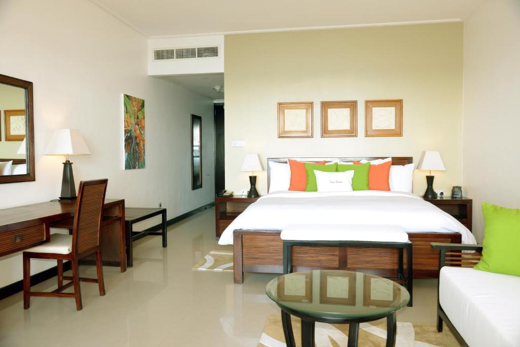 Горящие туры в отель Double Tree By Hilton Seychelles Allamanda Resort & Spa Маэ (остров)