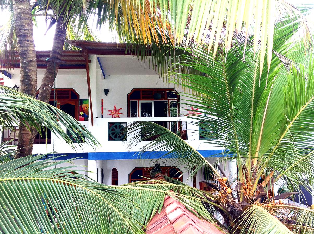 Hotel rest Frangipani Beach Villa Tangalle