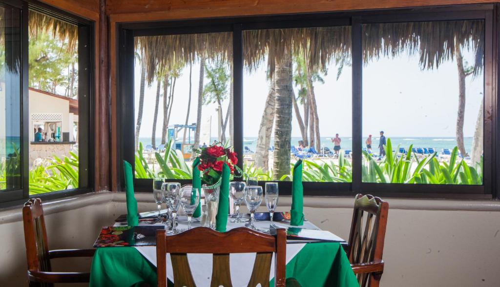 Recenzje hoteli, Vista Sol Punta Cana Beach Resort & Spa (ex. Club Carabela Beach)