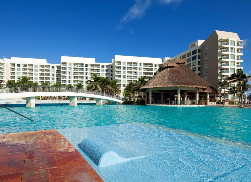 Отель, 5, The Westin Lagunamar Ocean Resort Villas & Spa Cancun