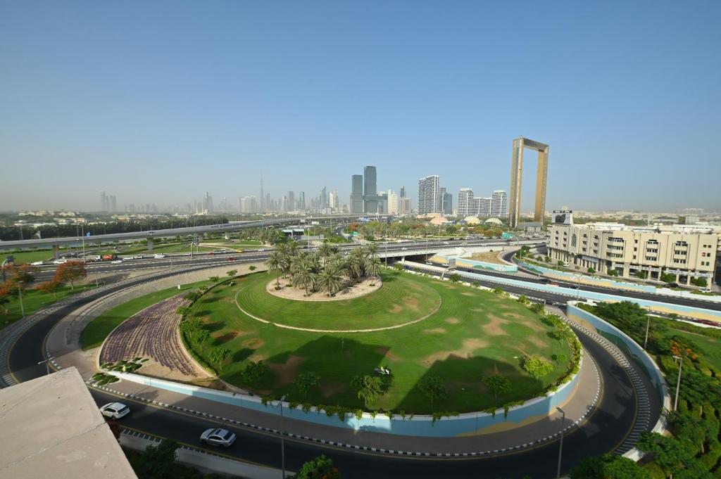 Отдых в отеле Al Waleed Palace Hotel Apartments - Oud Metha Дубай (город) ОАЭ