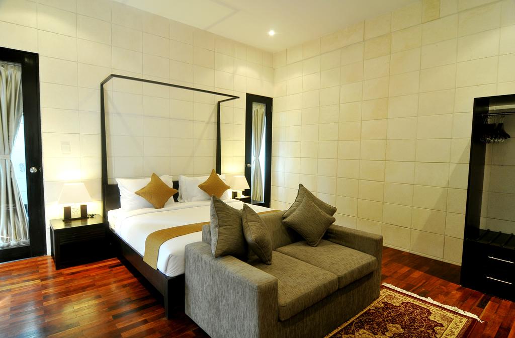 Ціни в готелі Marbella Pool Suites Seminyak (ex. Cattleya Suite)