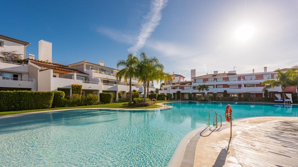 Гарячі тури в готель Cortijo del Mar Resort