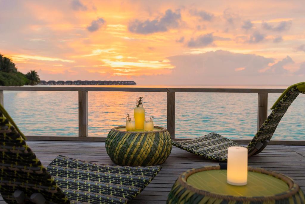Горящие туры в отель Velassaru Maldives