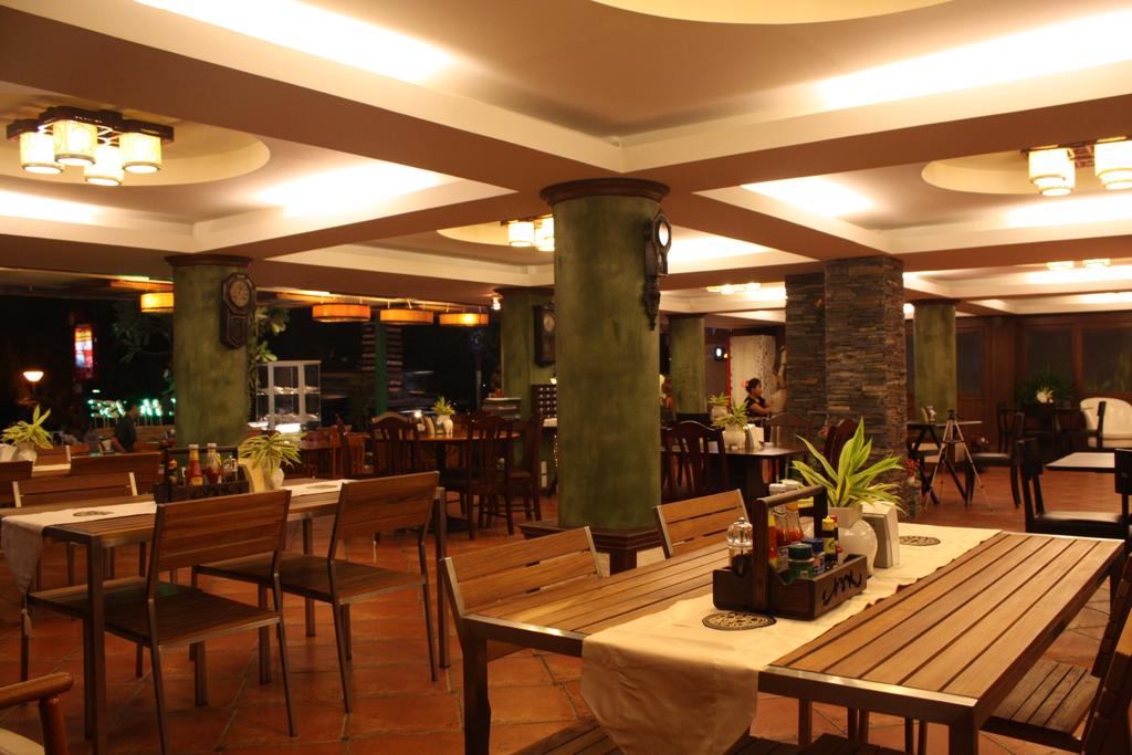 Opal House Hotel & Restaurant, пляж Паттаи, Таиланд, фотографии туров