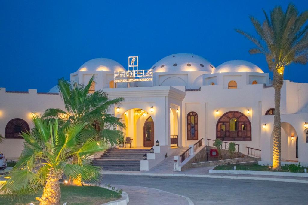 Готель, Protels Crystal Beach Resort
