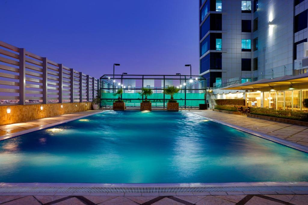 La Suite Dubai Hotel & Apartments (ex. Fraser Suites), развлечения