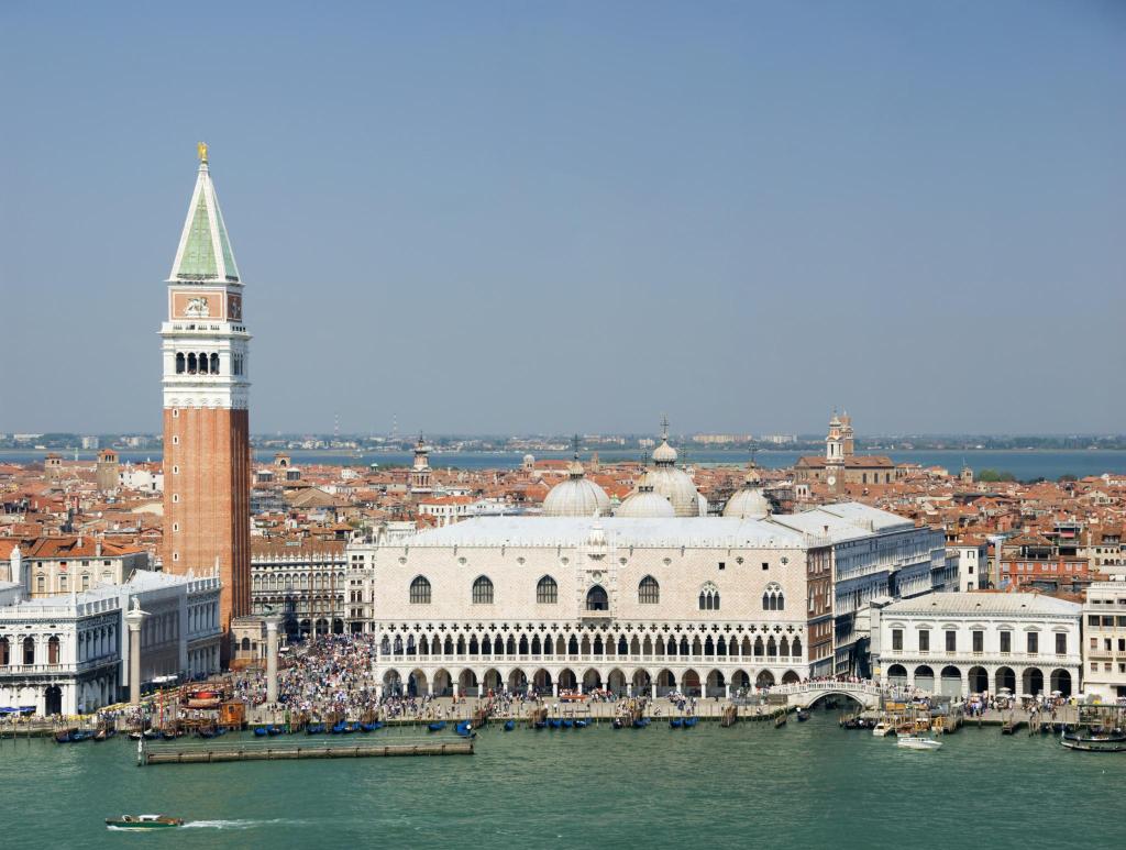Горящие туры в отель Saturnia & International Венеция