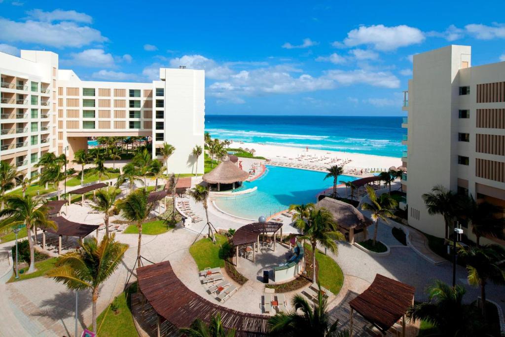The Westin Lagunamar Ocean Resort Villas & Spa Cancun фото туристов