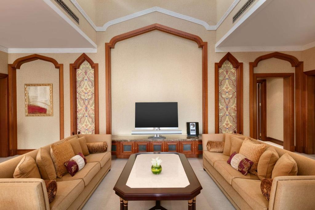 Wakacje hotelowe Shangri-La Qaryat Al Beri, Abu Dhabi