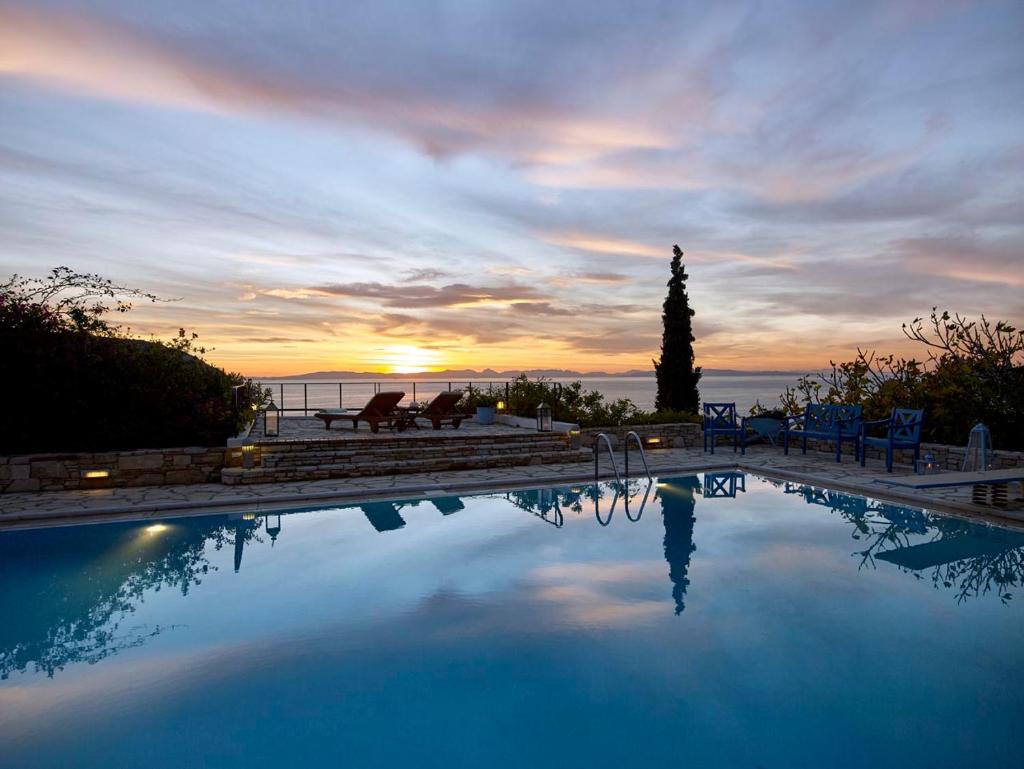 Горящие туры в отель Villas Aegean Pearl Estate Аттика