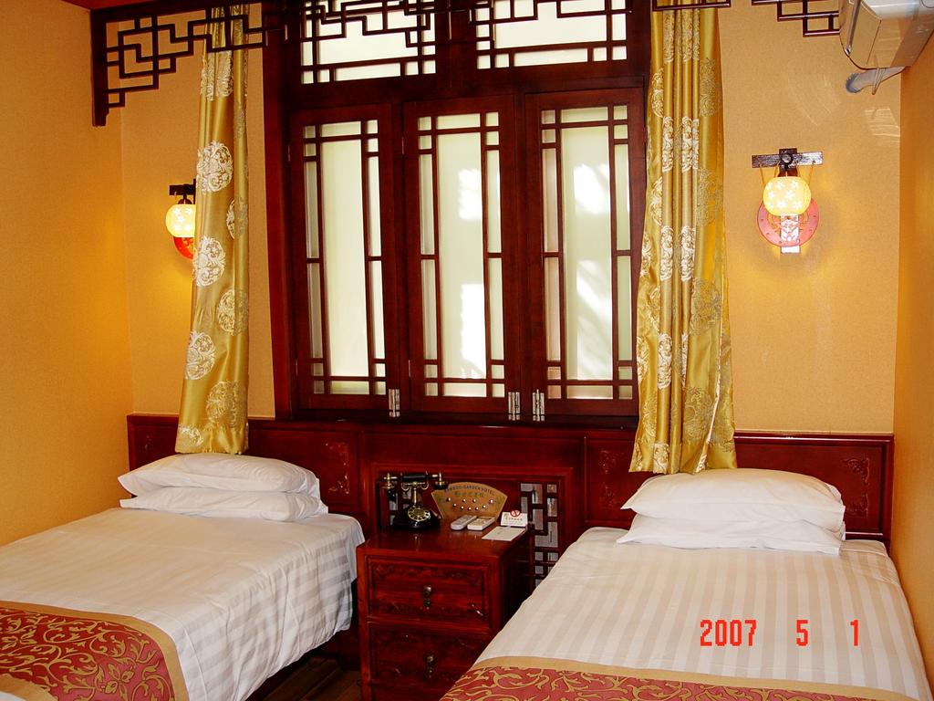 Відгуки про готелі Bamboo Garden Hotel